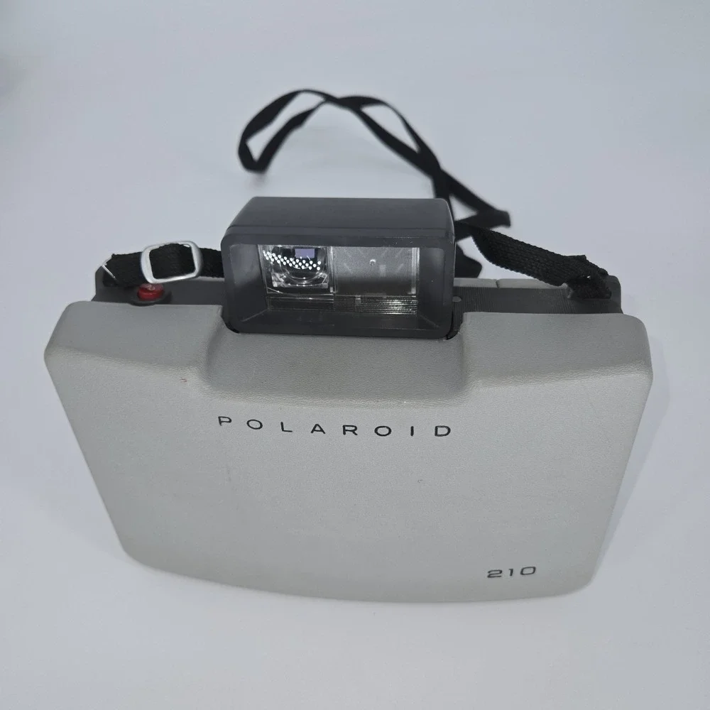 Polaroid 210 Land Camera Kit Carry Case Flash‎ Bulbs Manual Accessories Vintage